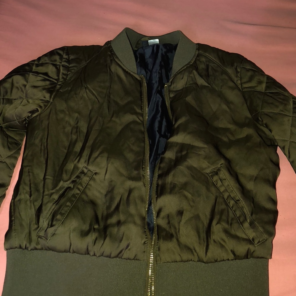 H&M’s bomber jacket